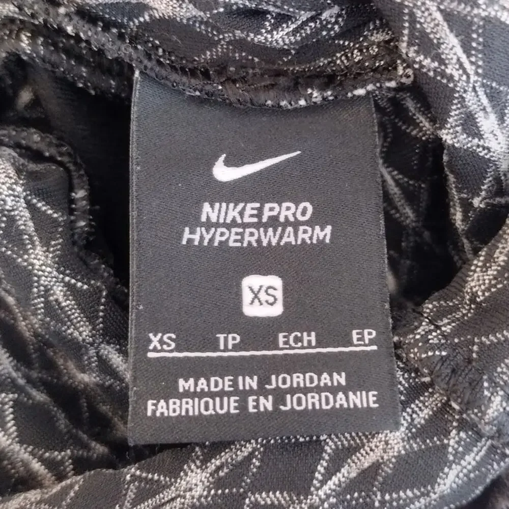 Nike Pro Hyperwarm Black & White Funnel-Neck Pullover & Leggings Set Women's XS